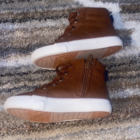 New High Top size 6 - Picture 5 of 6